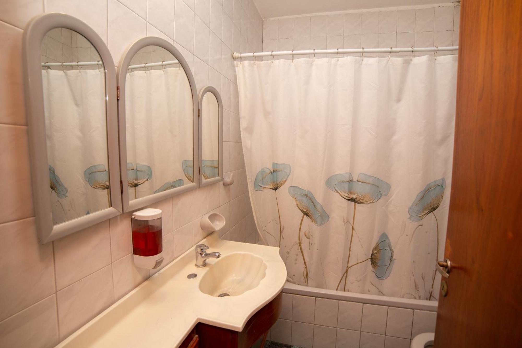 Hostel Punto Patagonico Неукен Экстерьер фото